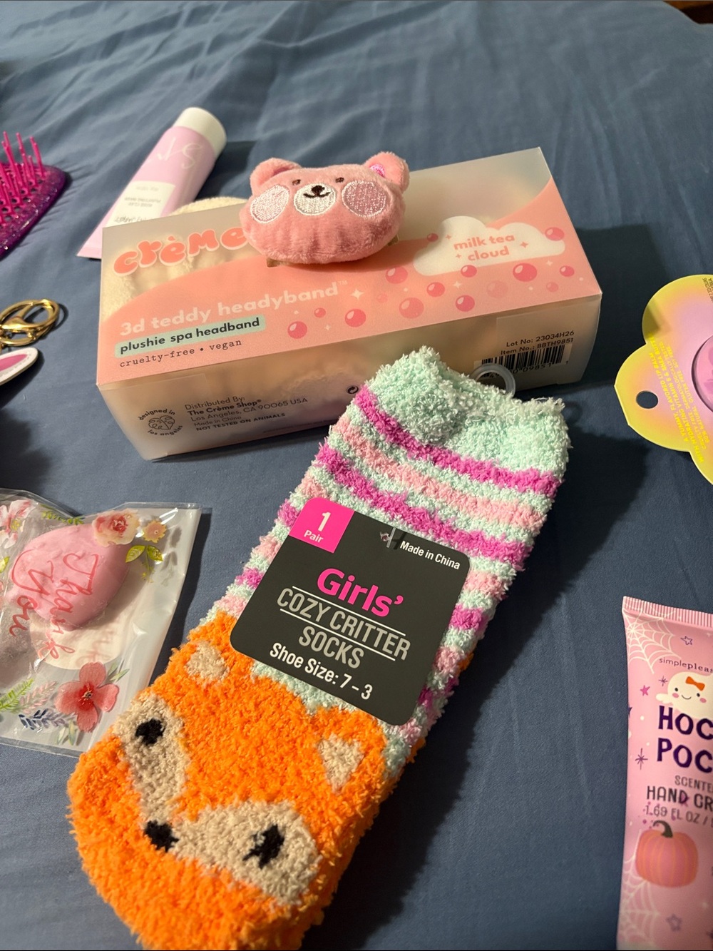 Pink Girls' Bath & Body Gift Set with Accessories, necklace, headband, lip balm, - Picture 2 of 16